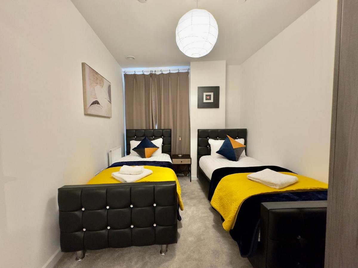 3Bedroom, 2Bathroom, Balcony,Luxury Flat Westfield Londýn Exteriér fotografie