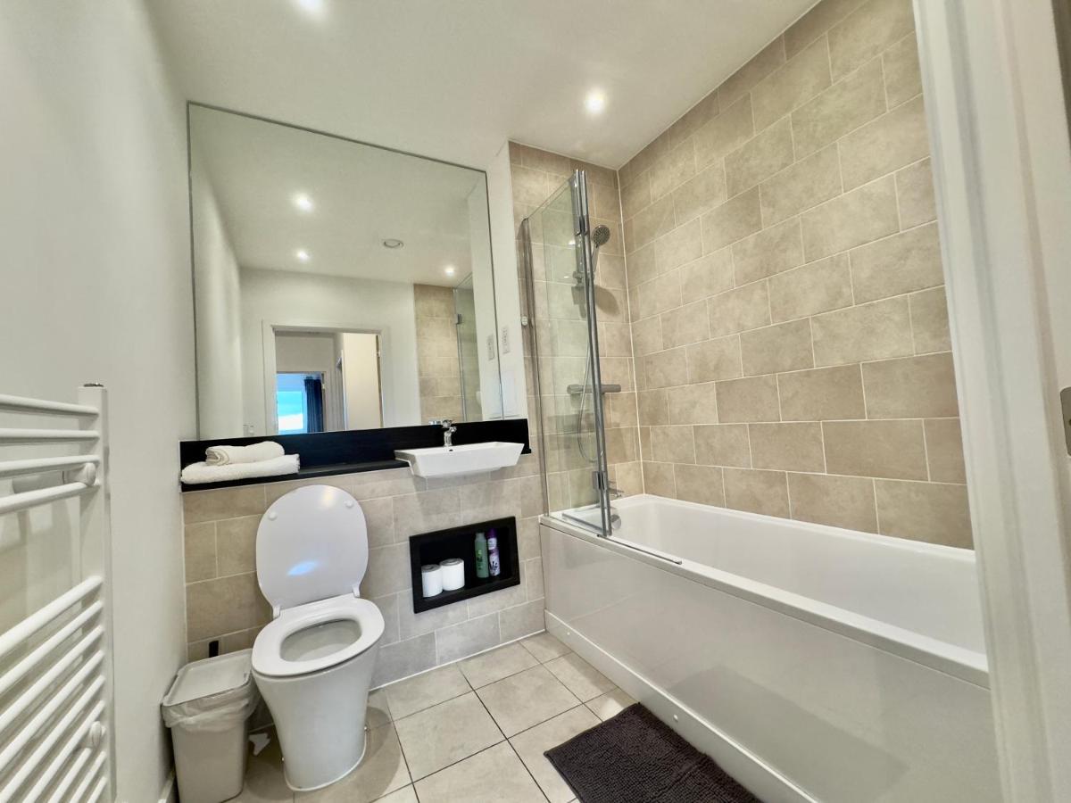 3Bedroom, 2Bathroom, Balcony,Luxury Flat Westfield Londýn Exteriér fotografie
