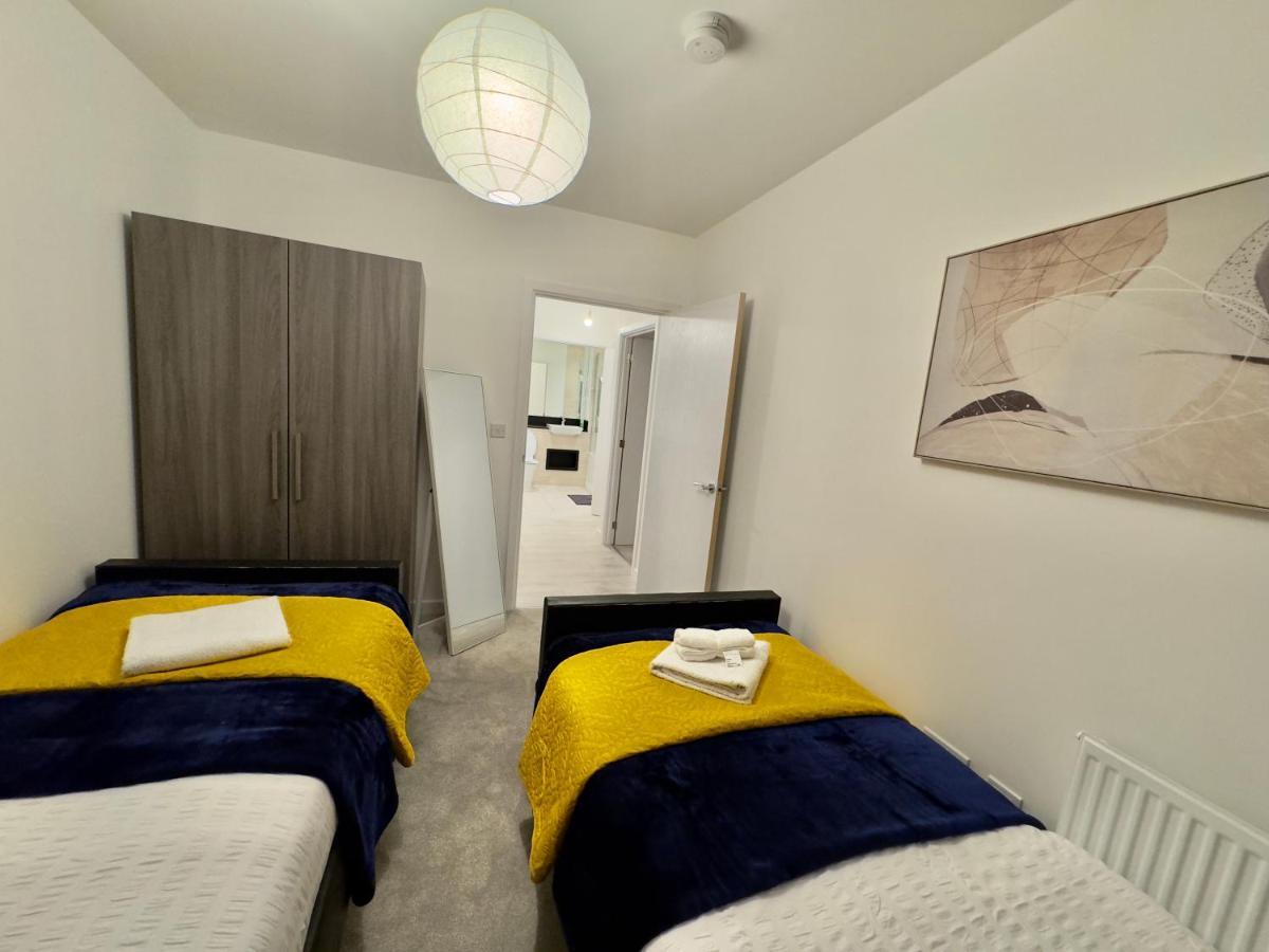 3Bedroom, 2Bathroom, Balcony,Luxury Flat Westfield Londýn Exteriér fotografie