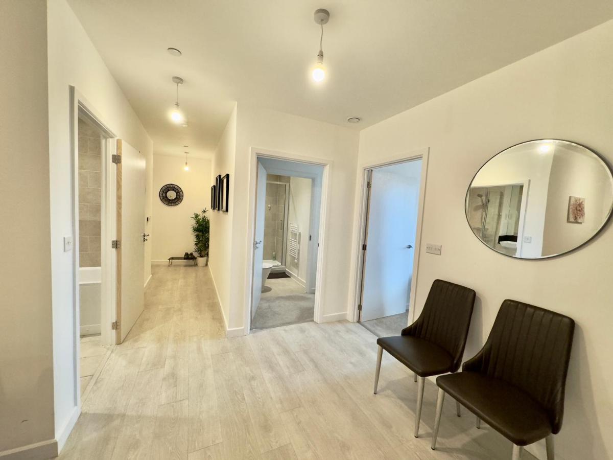 3Bedroom, 2Bathroom, Balcony,Luxury Flat Westfield Londýn Exteriér fotografie
