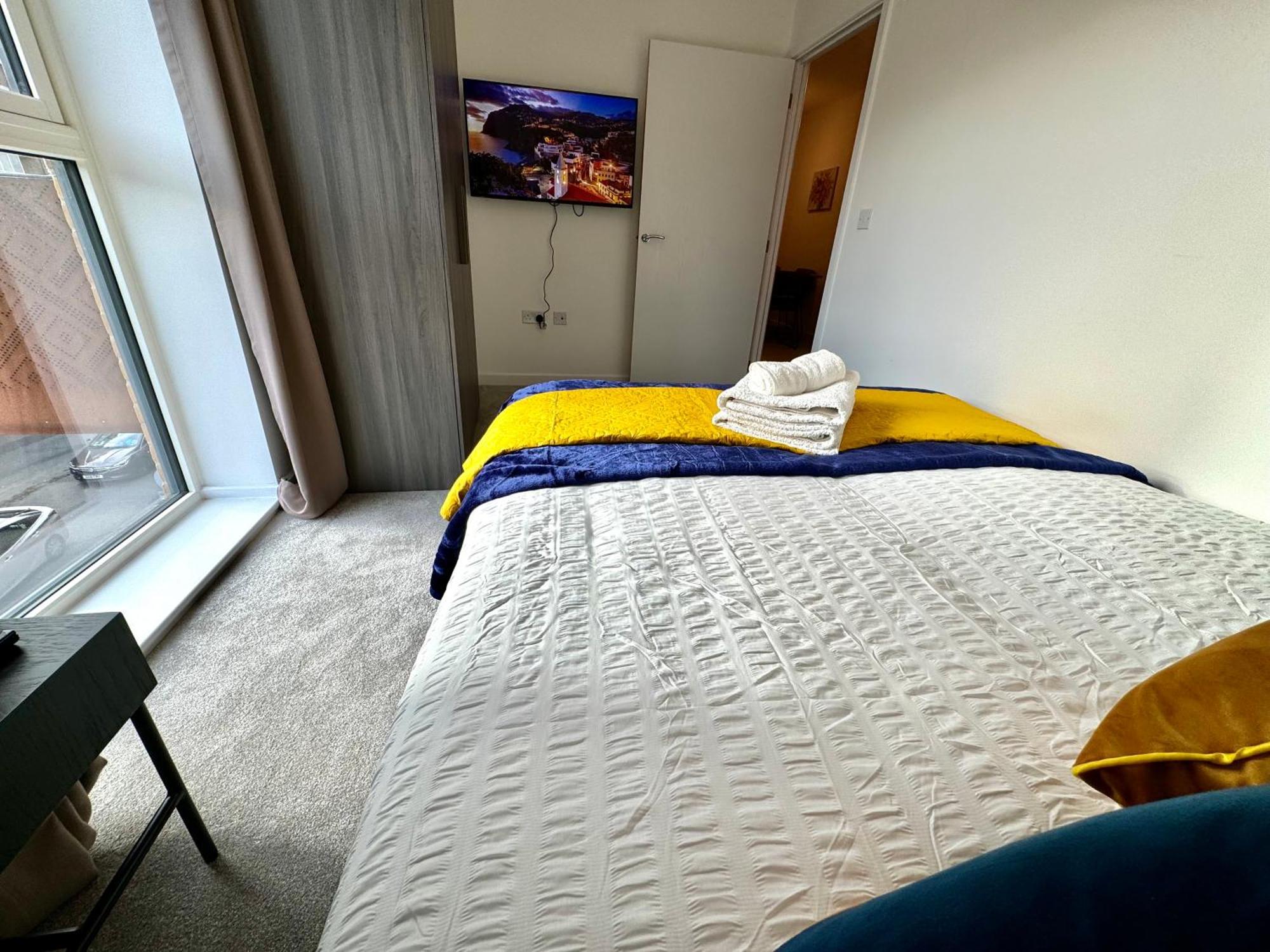 3Bedroom, 2Bathroom, Balcony,Luxury Flat Westfield Londýn Exteriér fotografie